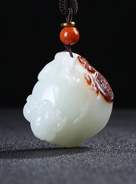 和田玉童子寿桃把件男女白玉黄皮