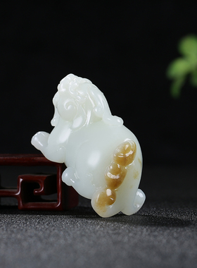 和田玉貔貅手把件玉石且末糖白玉