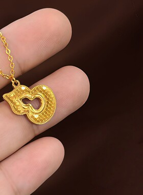 镭射镂空葫芦项链女黄金色龙鳞福禄葫芦吊坠正反两戴锁骨链送礼物