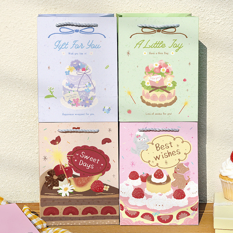礼研社 竖款中号礼品袋《心愿烘焙所》韩系奶油蛋糕可爱草莓生日心意好友礼物送礼惊喜好物手提袋纸袋包装袋,淘宝优惠券,粉丝福利购,淘宝优惠卷