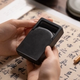 张小凤 Одиночная ее чернильная камня, оригинальный камень из чернильного камня Anhui, рисунок золотой звезды, прекрасное высококачественное исследование, четыре сокровища, чернильные полоски, тонкая резьба вручную и полировку естественного небольшого обычного чернильного камня, портативный подарок