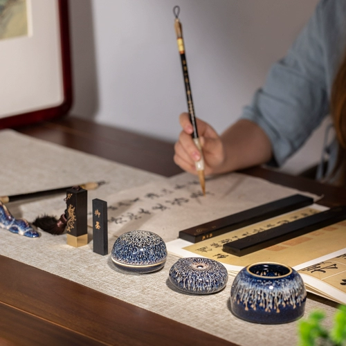 张小凤 Kiln Mu Shuangbi Печка чернила бумажная бумага Литература Четыре сокровища с высоким подарком Профессиональная подарочная коробка 砚 台 墨 墨 墨 墨 墨 墨 墨 墨 墨 墨 墨 墨 墨