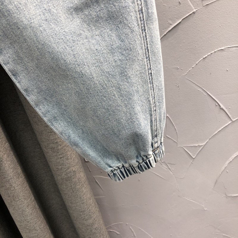 欧货高腰休闲哈伦牛仔裤女2025秋季宽松洋气浅色显瘦束脚老爹垮裤,淘宝优惠券,粉丝福利购,淘宝优惠卷