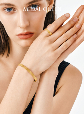 竖纹缎面手镯轻奢小众精致