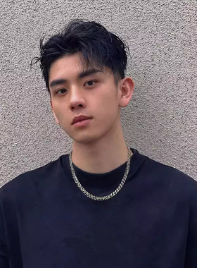 藏金古巴项链男小众设计高级感百搭嘻哈轻奢美式个性钛钢锁骨配饰