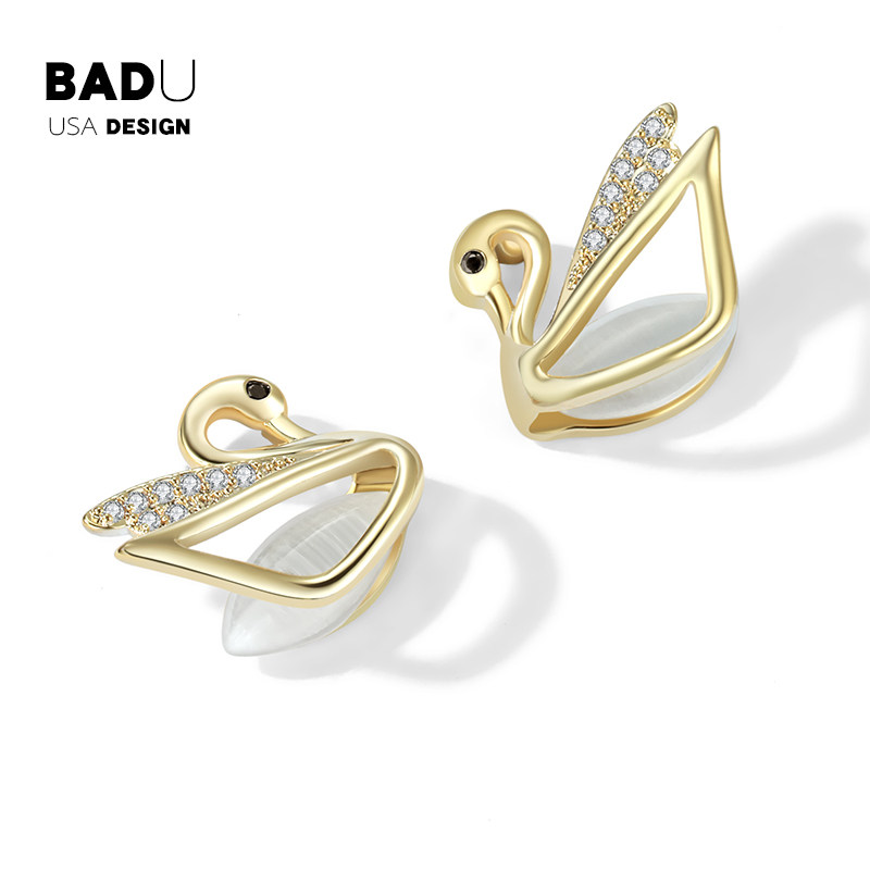 小天鹅女2020年新款潮流小巧耳钉 badujewellery耳钉
