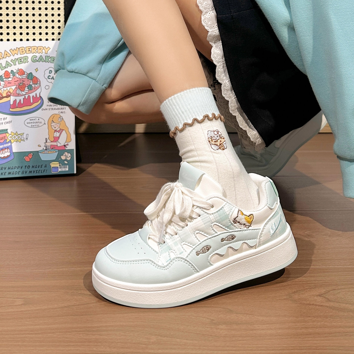回力猫咪小鱼小白鞋女2026春季新款百搭休闲鞋小众设计学生板鞋女,淘宝优惠券,粉丝福利购,淘宝优惠卷