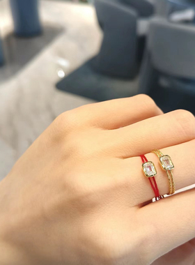 何家原厂925纯银迷你方糖红绳戒指伸缩可调节新年叠戴小众尾指