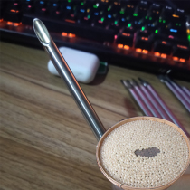 Strawberry to Ticlip the tube strawberries to get the shovel digging the strawberry head processing theorizer.