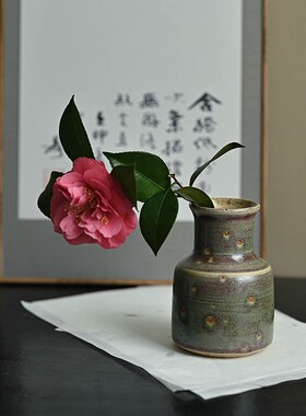 景德镇侘寂风禅意粗陶绿色桌面花瓶花插复古居家茶室白色复古花器