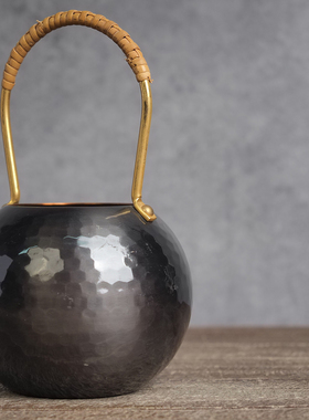 日本铜制提篮款花入小花瓶锤起铜器新光堂作室内展厅台面插花摆件