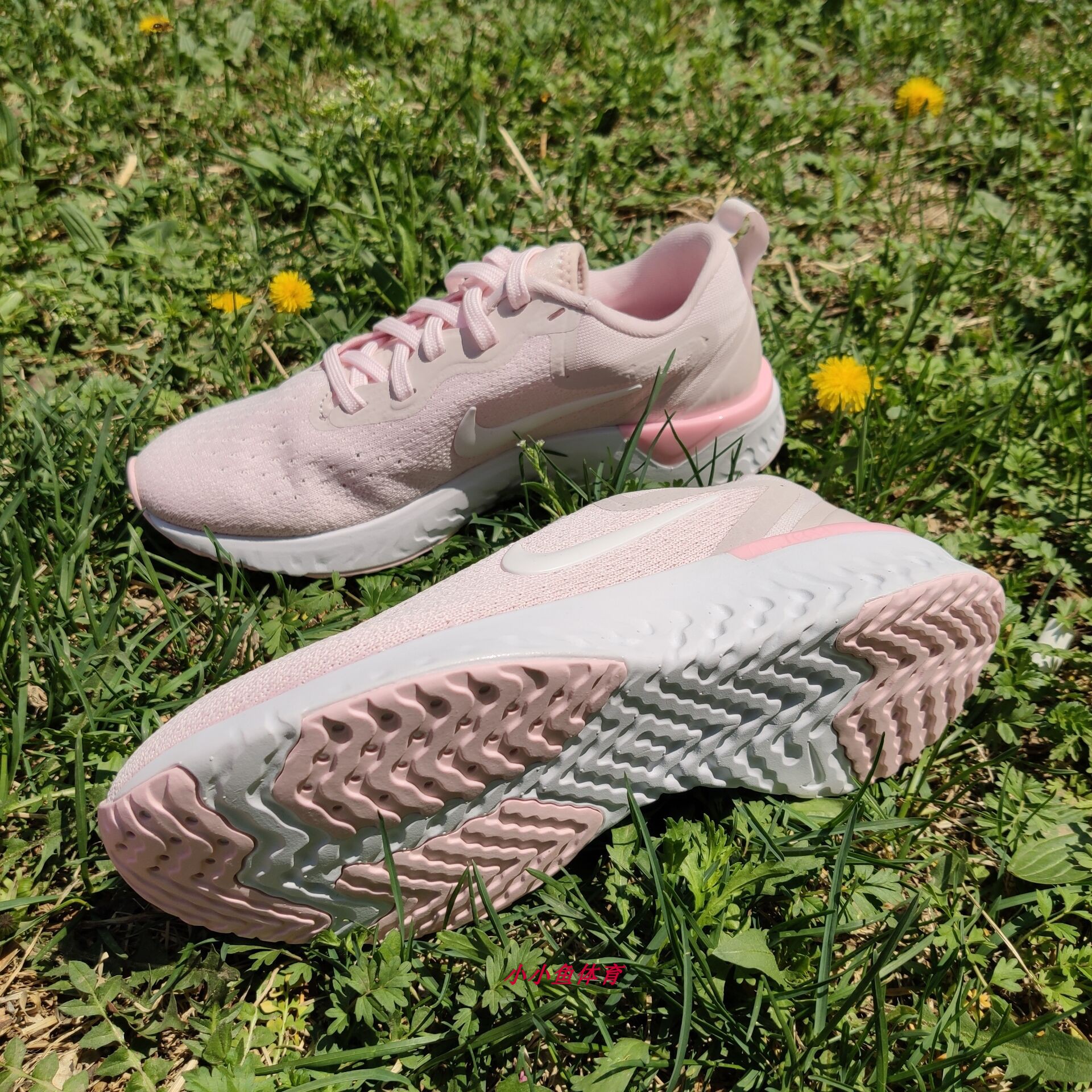 耐克 Nike 女子ODYSSEY REACT 跑步鞋  AO9820-201 - 图2