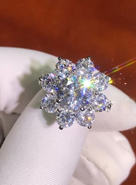 银镀铂金莫桑克拉微镶戒指