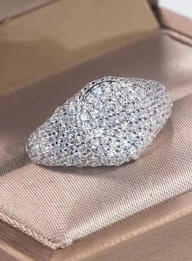 D色莫桑石满钻宽臂戒指