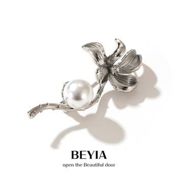 ການອອກແບບ niche ອ່ອນ pearl lotus brooch ຂອງແມ່ຍິງສູງທີ່ສຸດ exquisite ແບບຈີນ cardigan ດອກ brooch corsage ອຸປະກອນເສີມ