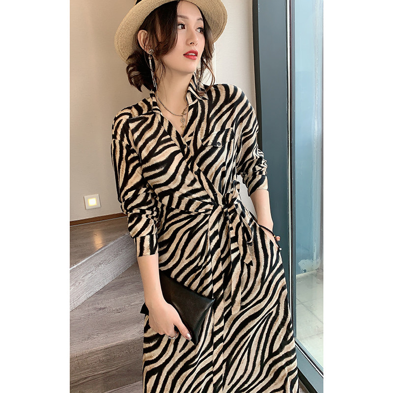 修身v领中长款法式豹纹2020连衣裙 afka连衣裙