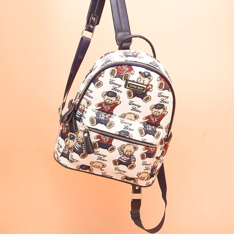 小熊依恋女大容量2019新款帆布背包 pjev双肩背包