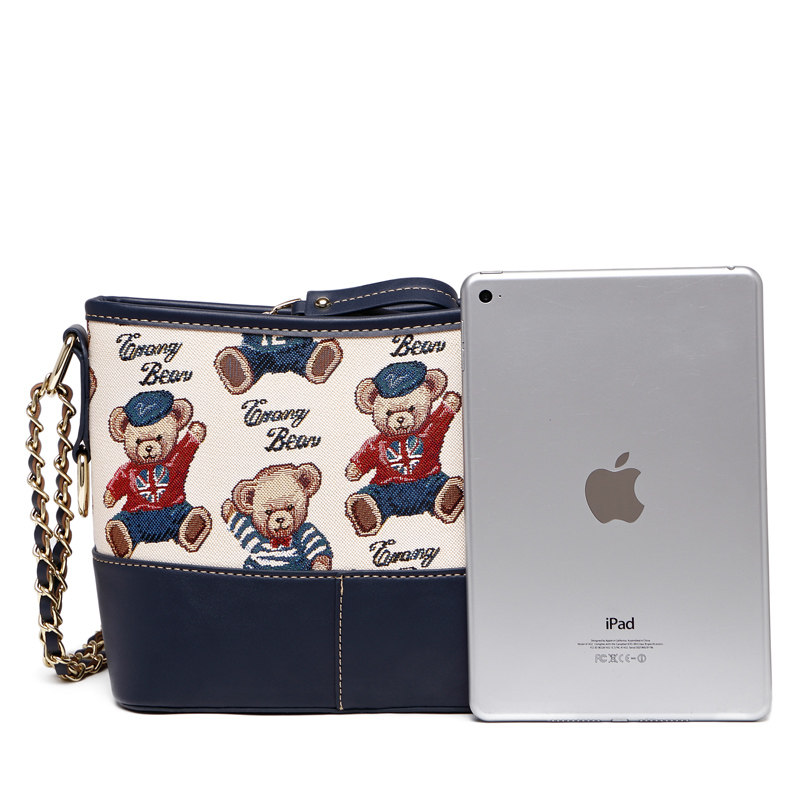 小熊依恋双股链条女士流浪包斜挎包 pjev女士包袋