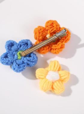 小红花胸针女可爱日系针织毛线布艺花朵别针衣服包包毛衣装饰胸花