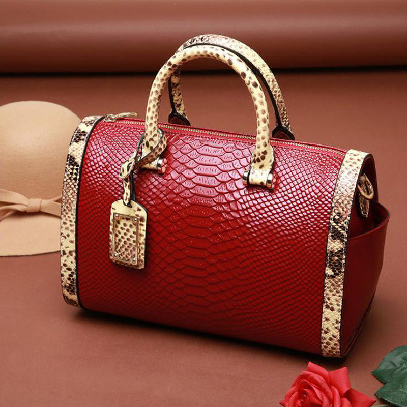 真皮2020新款时尚百搭气质枕头包 艾薇媞女士包袋