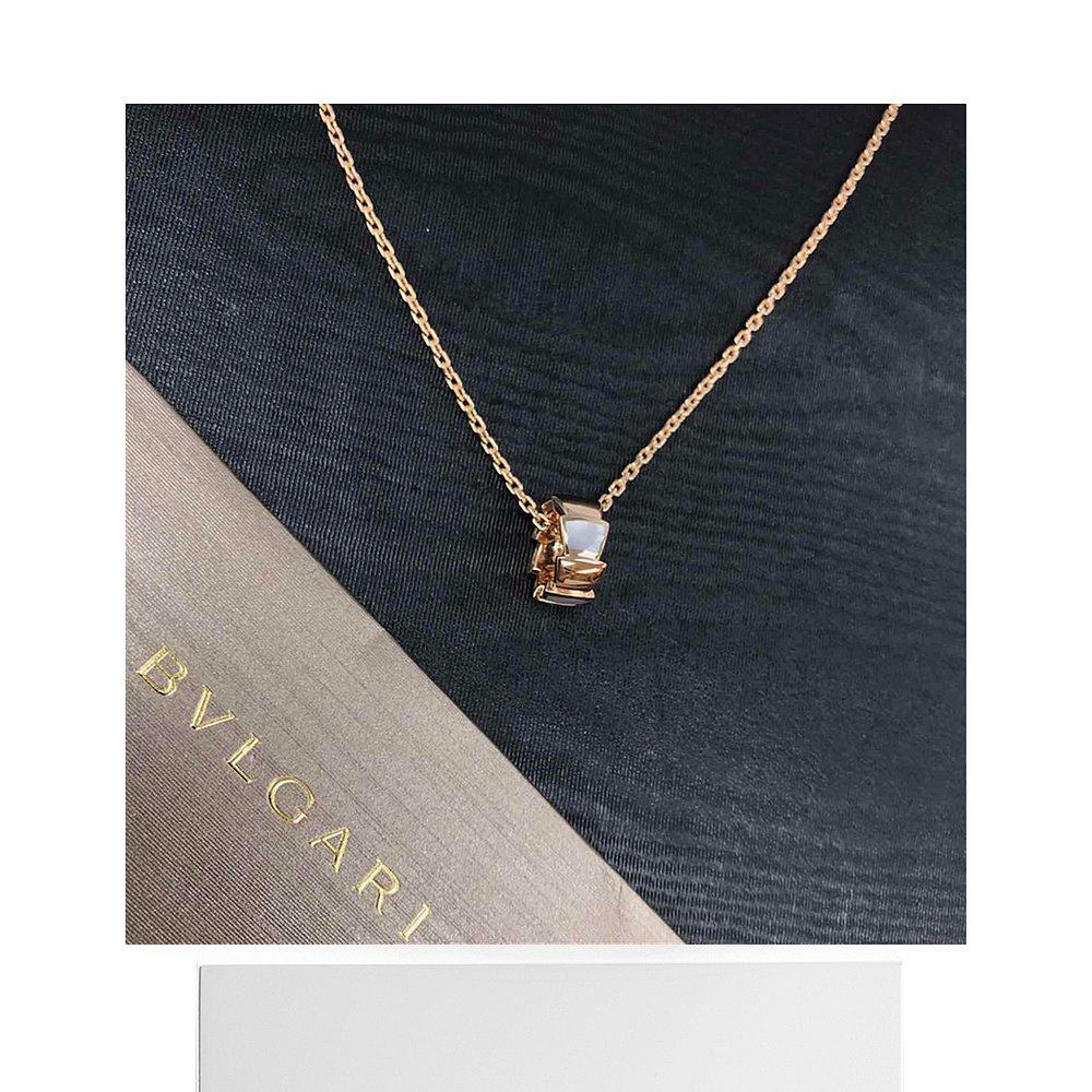  天猫国际香港直购项链