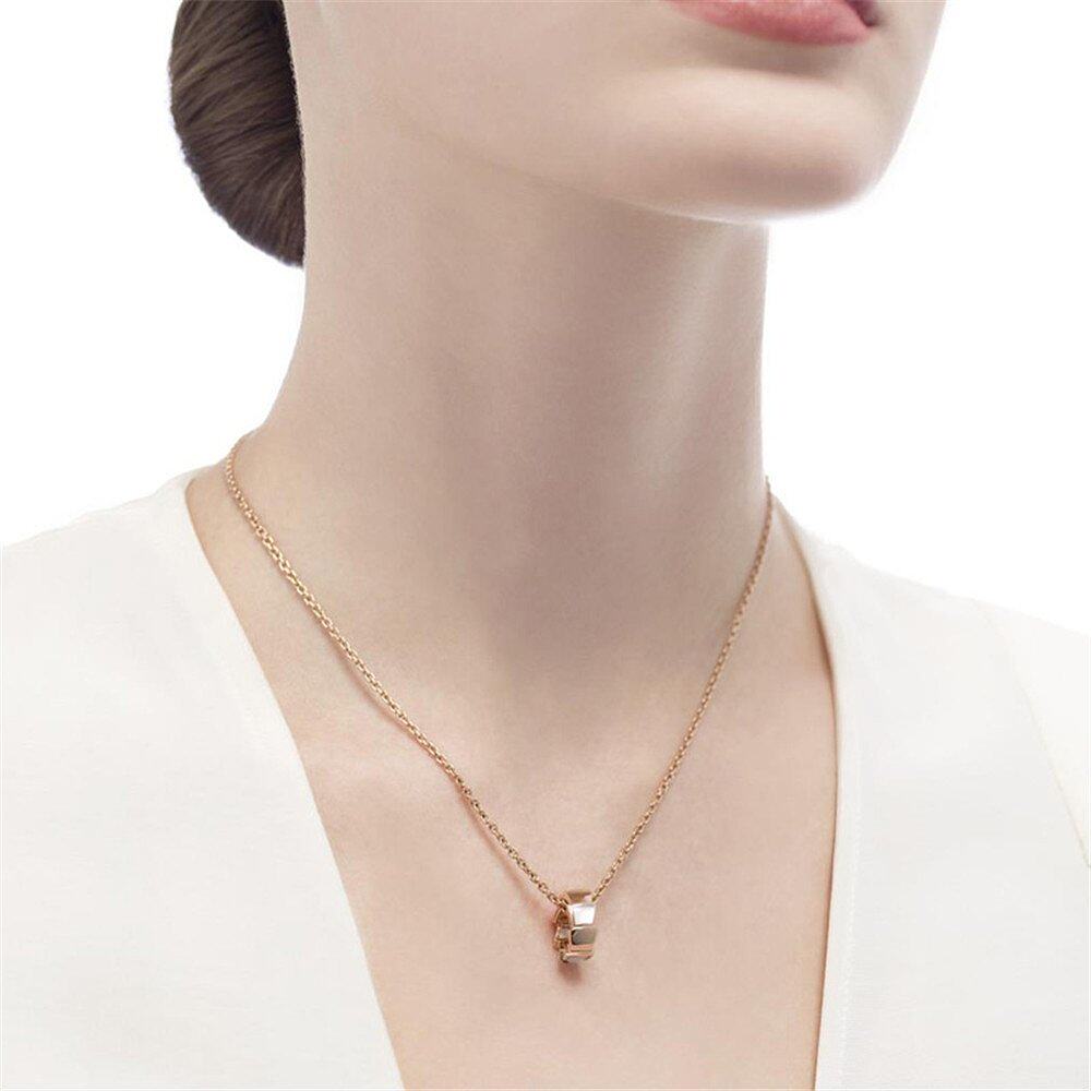  天猫国际香港直购项链