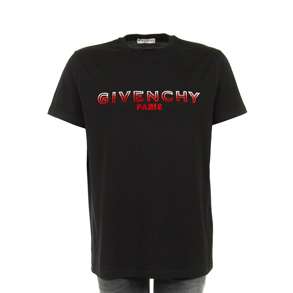  天猫国际香港直购T恤