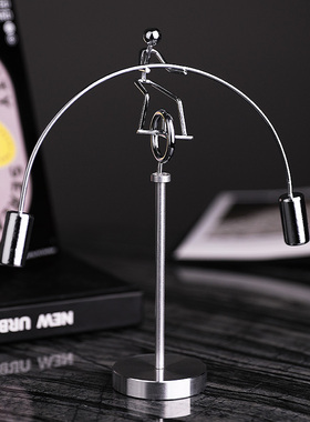 创意平衡混沌摆桌装饰牛顿小铁人
