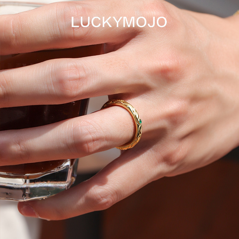 Niche old money style gold rings for men and women