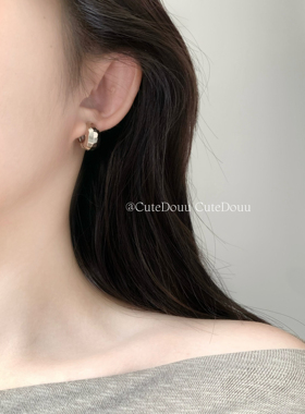 CuteDouu 秋咖新贵 几何切面U形耳扣高级通勤独特气质耳环耳钉女