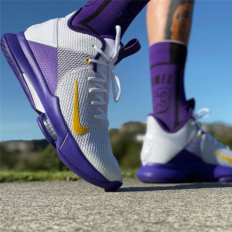 nike lebron witness 4男子篮球鞋 爱跃运动篮球鞋
