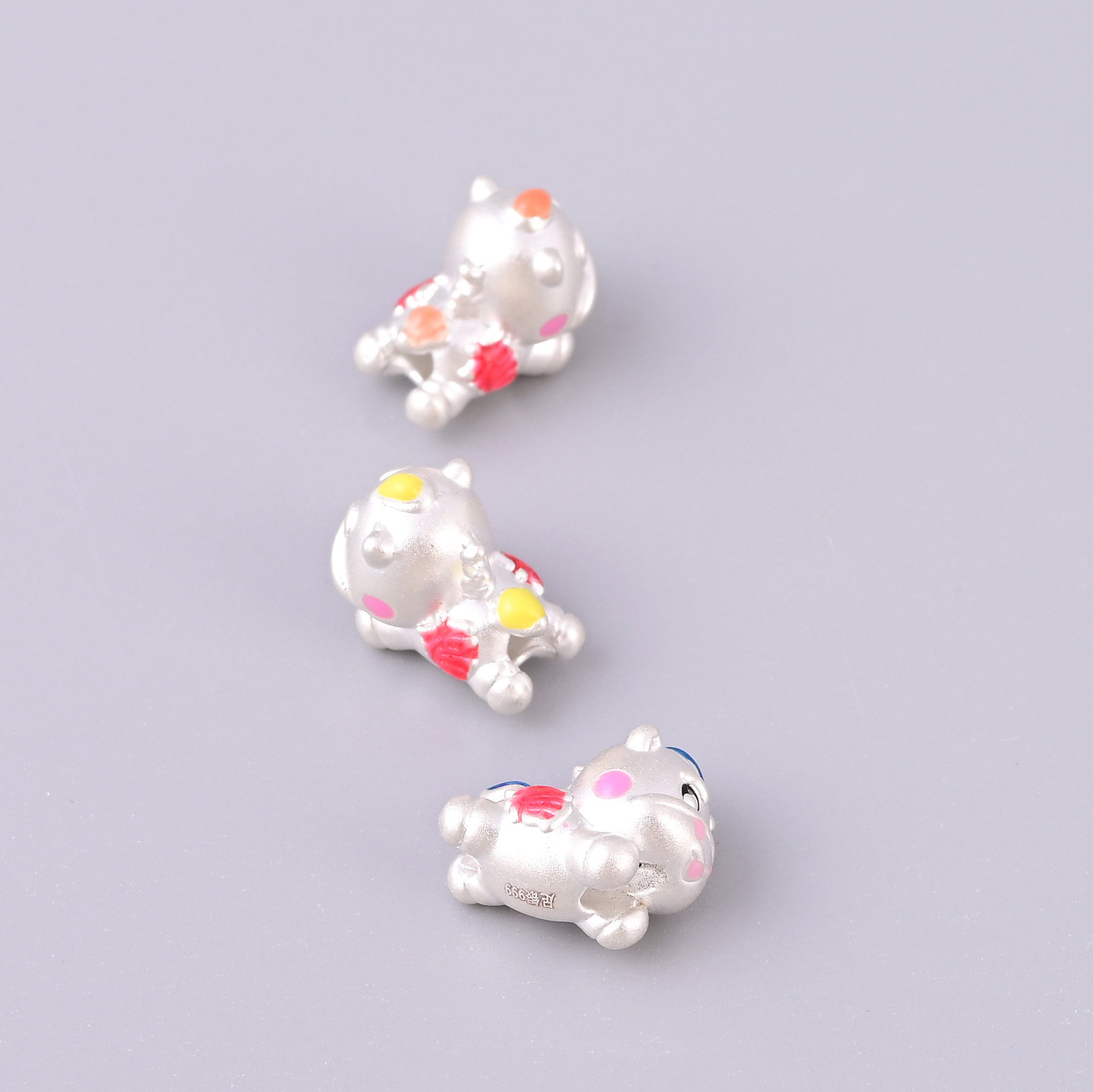 S999足银马上有福飞奔小马 胖嘟嘟可爱彩色小福马DIY串珠编绳配件,淘宝优惠券,粉丝福利购,淘宝优惠卷