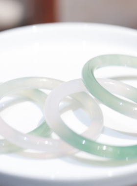 见欢喜半山半水玉髓玛瑙手镯