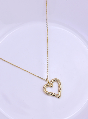 金色轻奢金属爱心设计心形项链女