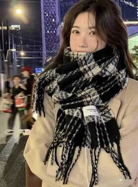 香港高端新款格子围巾女韩版冬季加厚保暖复古时尚百搭感披肩围脖