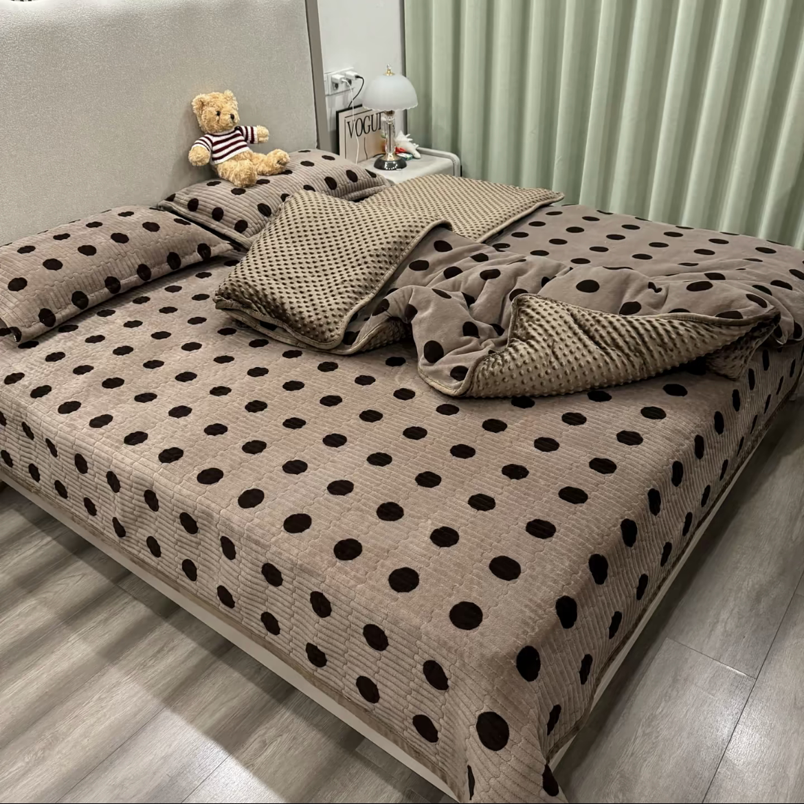 冬季牛奶绒夹棉款床盖四件套小清新法式加绒加厚三件套绗缝夹棉绒