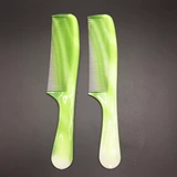 Милая кудрявая портативная безвредная расческа