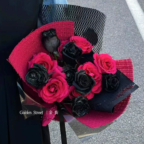 Сотовые бумажные бумажные цветы.