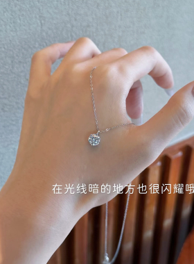 D色莫桑石6爪项链吊坠S925银锁骨链简约高级感送女友钻闪可过钻笔