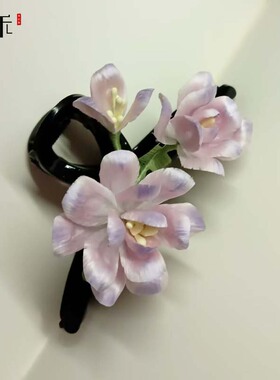 超仙手工蚕丝绒粉紫花朵抓夹