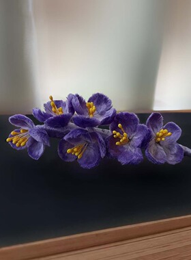 中式礼物紫色绒花鸭嘴夹一对