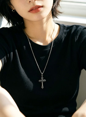 双面雕花钛钢十字架项链男女
