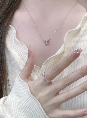 高级感满满~~小蝴蝶项链