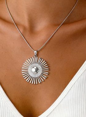 欧美夸张不锈钢太阳花项链女镂空
