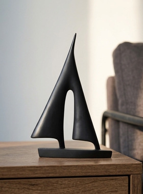 现代简约黑色三角抽象装饰摆件