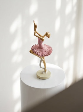 欧式粉色芭蕾舞者电镀树脂摆件