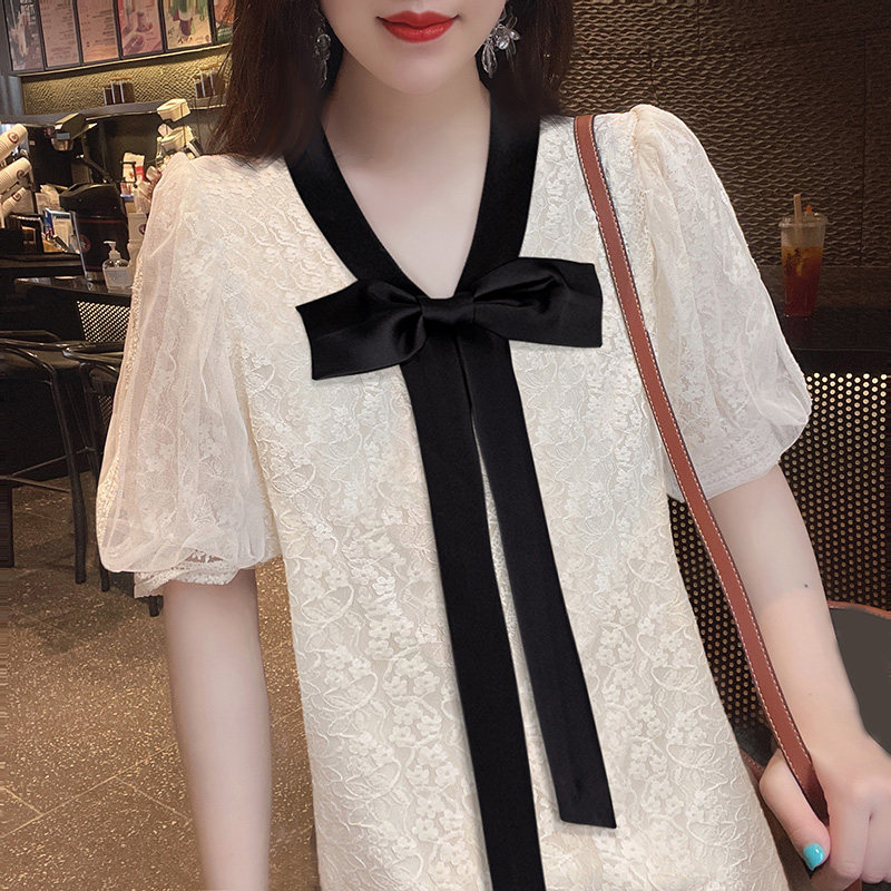 设计感v领蝴蝶结系带修身连衣裙 蜜恒连衣裙