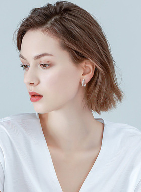 2025新款ins风个性双环耳圈女小众简约莫桑石耳环925纯银