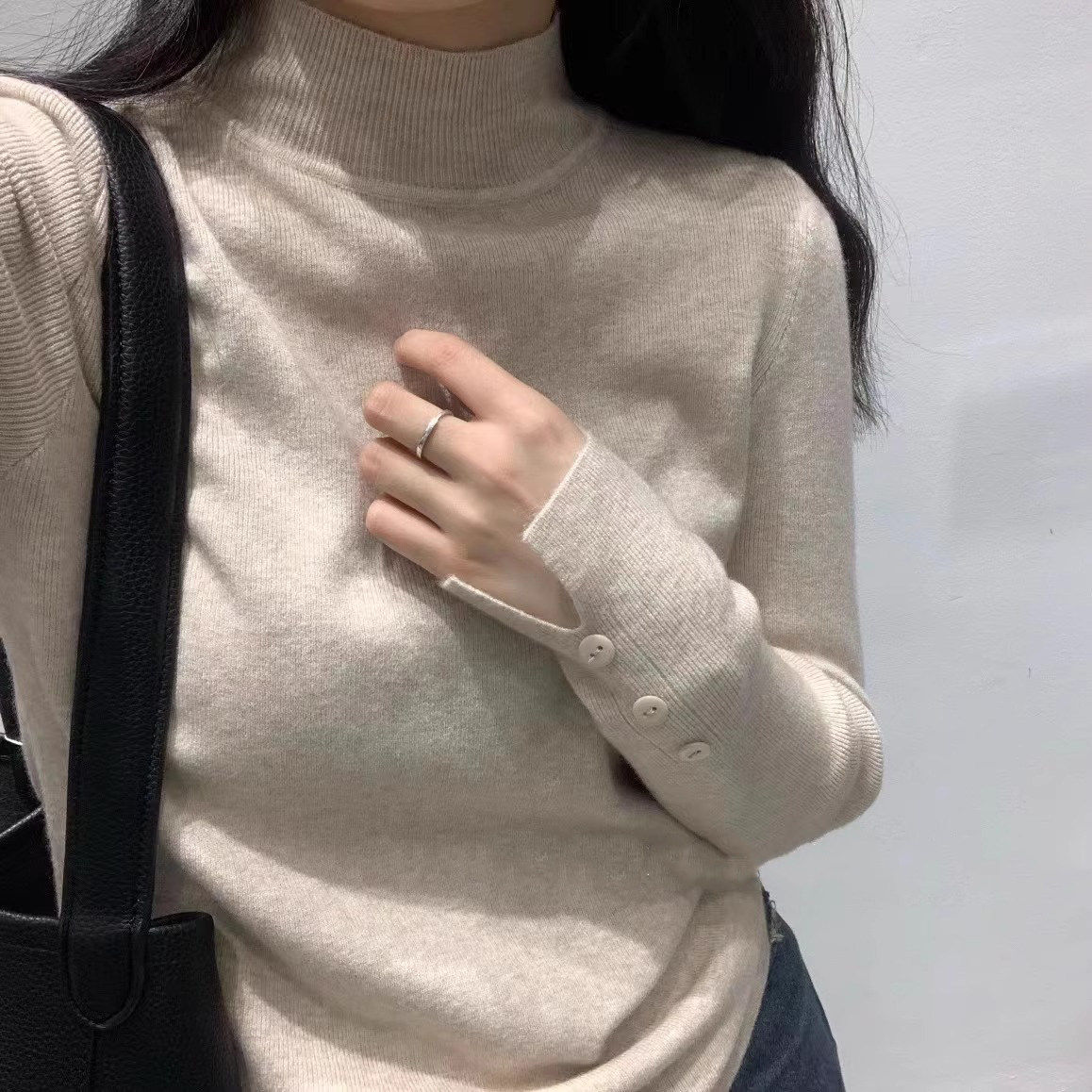 2025秋冬新款半高领羊毛针织打底衫女套头百搭修身设计感内搭毛衣,淘宝优惠券,粉丝福利购,淘宝优惠卷