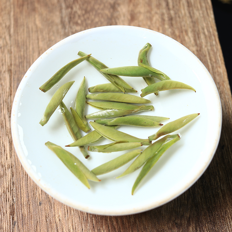 正宗2021年毫香福鼎荒山新茶明前白毫银针茶饼10片整提购共3000g